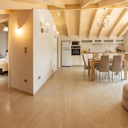 Lägenhet Rachi Apartments,